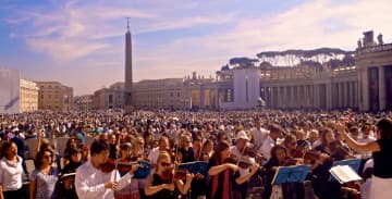 Classical Music Conductor & Concert Organist Gundi Gabrielle, conducting for Pope Benedict at St. Peter's Square, Rome/Vatican, August 2012